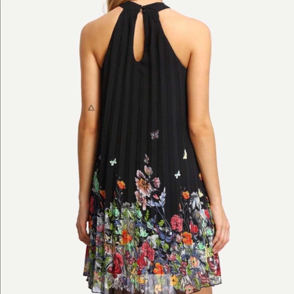 ๐ผ NEW ARRIVAL..... MINI DRESS - Picture 4 of 7